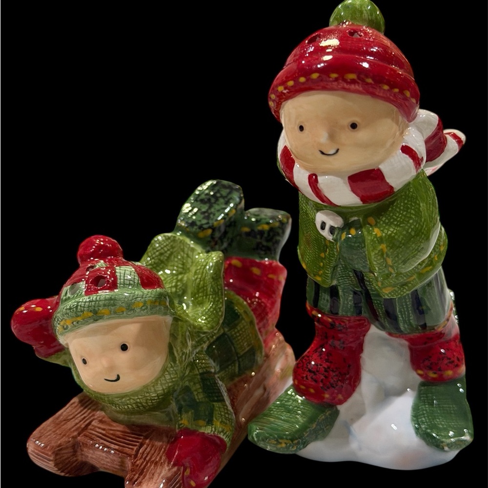 Pair of Ceramic Salt & Pepper Shakers Christmas themed